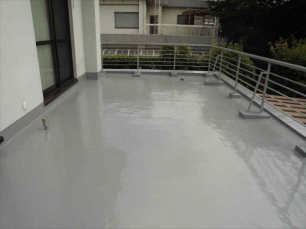池田市緑丘 M様邸ベランダウレタン通気緩衝工法工事