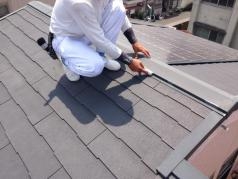 屋根塗替えリフォーム　ケレン清掃