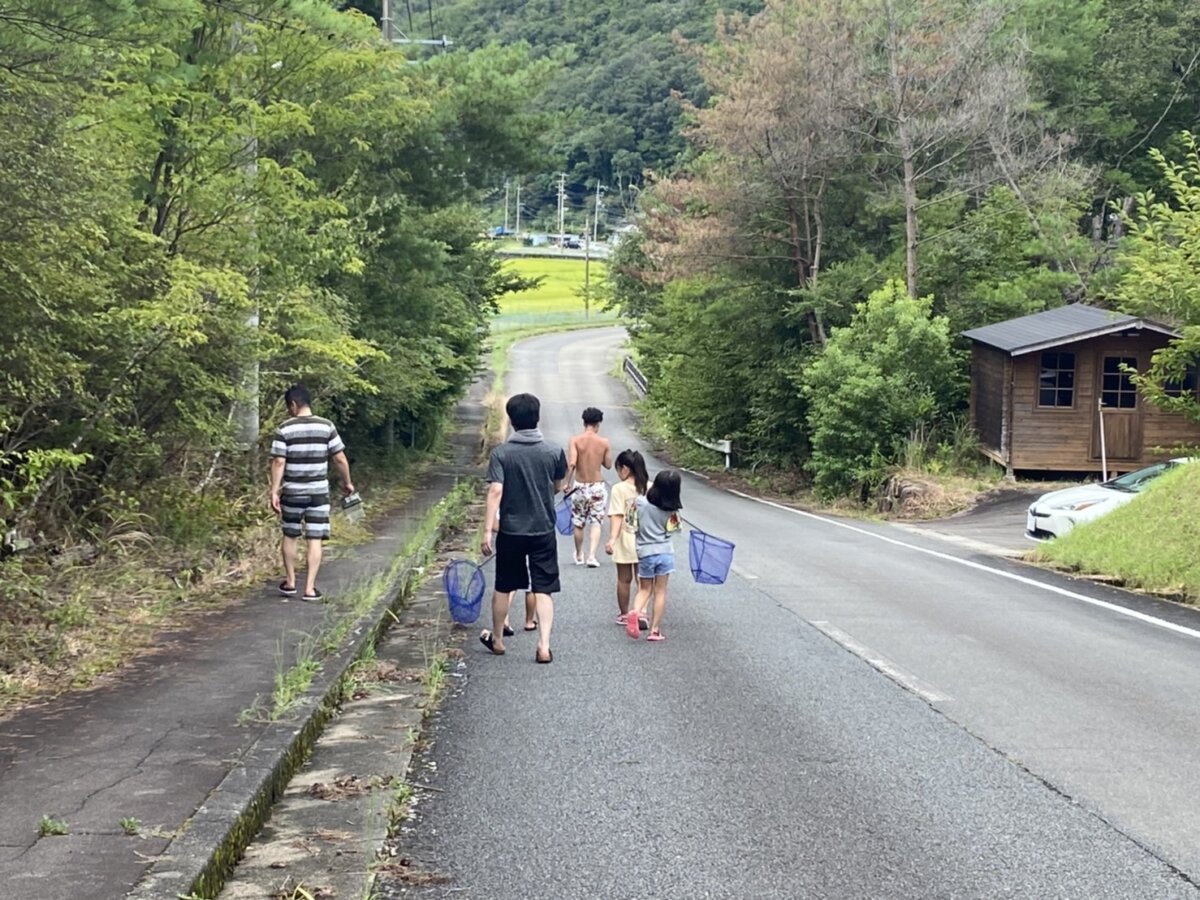 川へ　魚つかみ　GO！！！