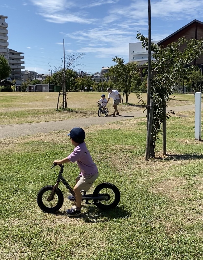 自転車の練習(; ･`д･´)