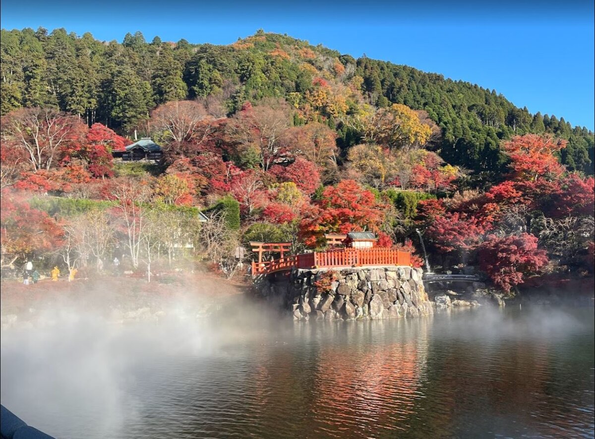 水面に映る紅葉♡