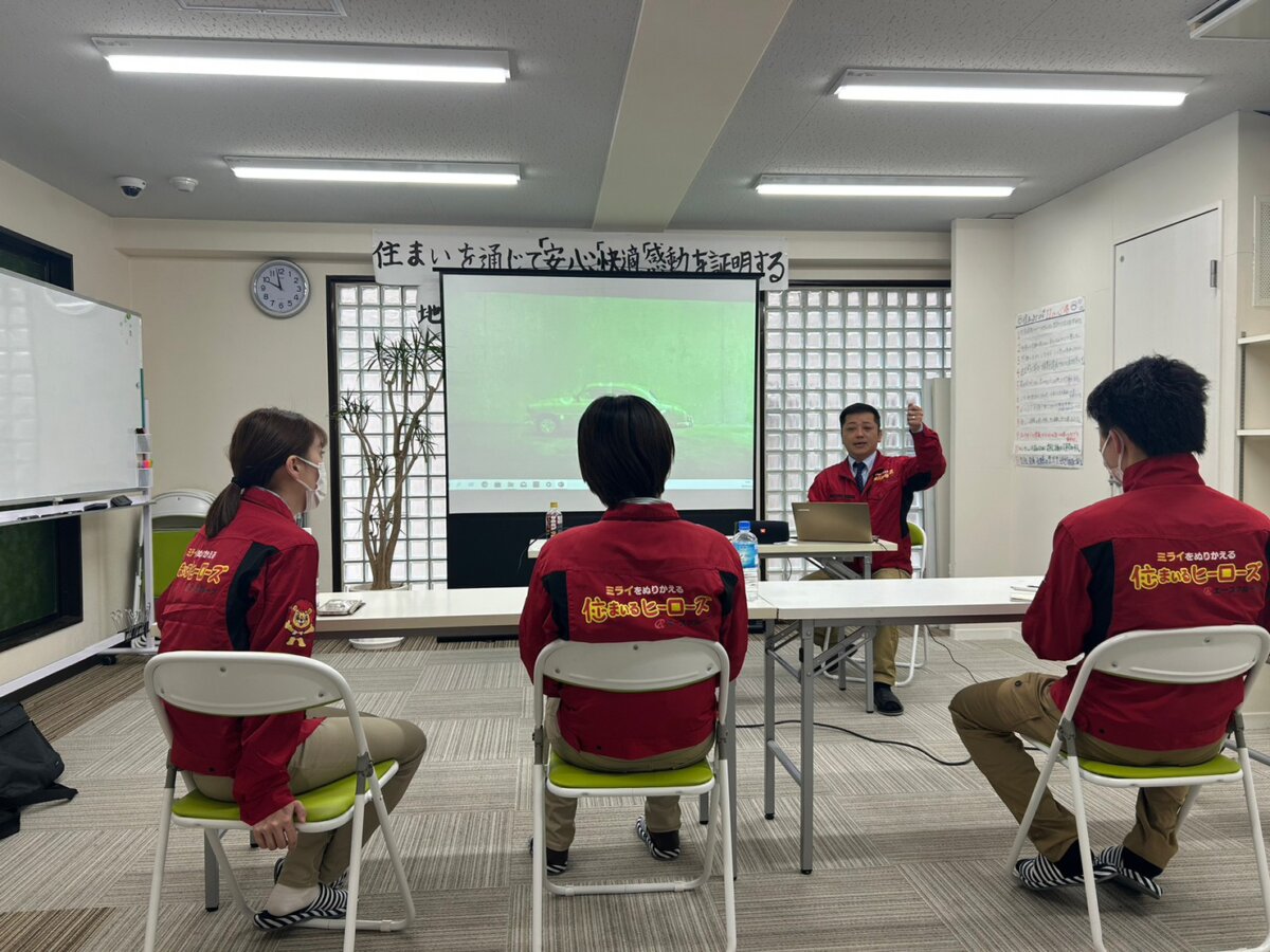 弊社代表による講義です。