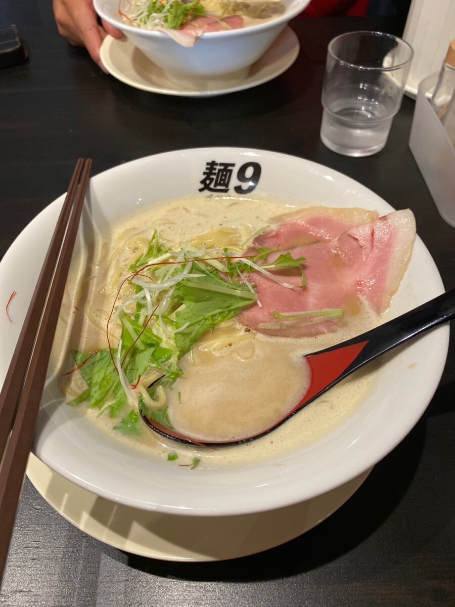 今日もラーメンです(^_^;)