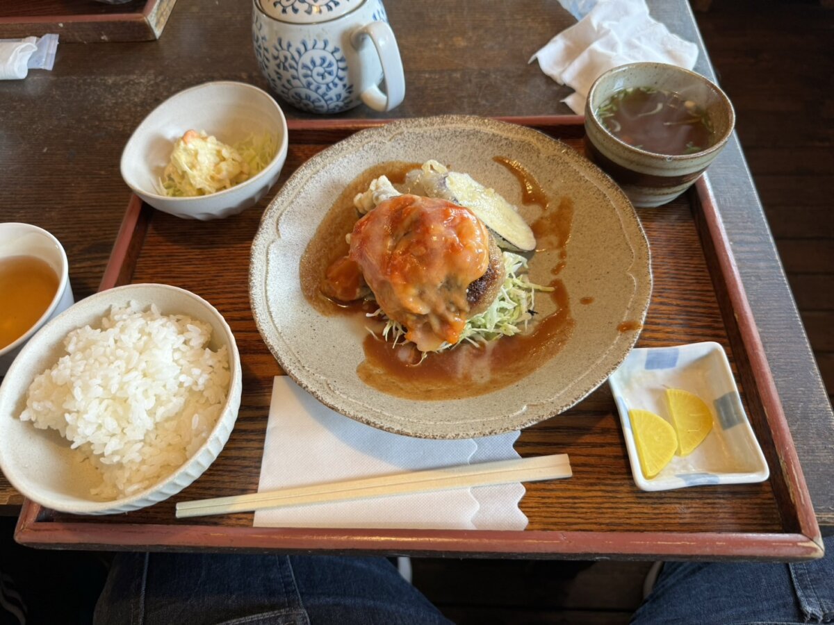 チーズハンバーグです✨