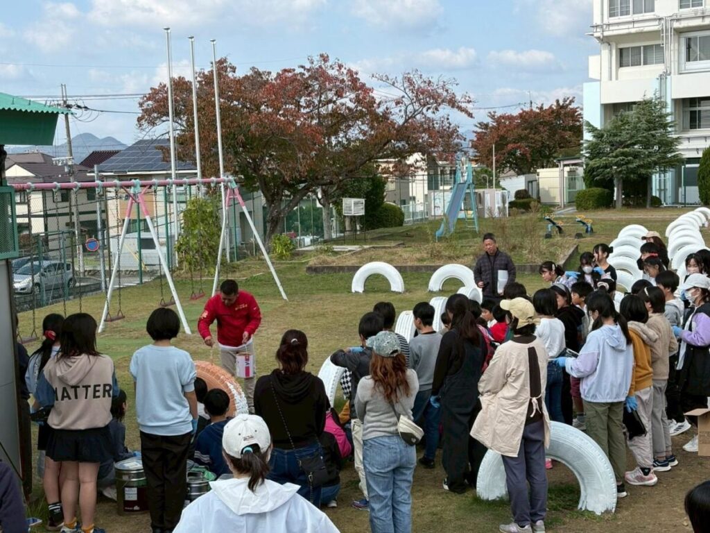 このような活動を通して、子どもたちの安全や楽しさを守るだけでなく、地域全体で育てていく環境づくりの大切さを改めて実感しました。 ご協力いただいた皆さま、本当にありがとうございました。